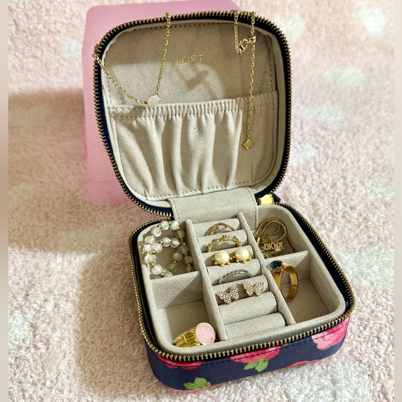 LOFT Jewelry - LOFT Floral Jewelry Case
